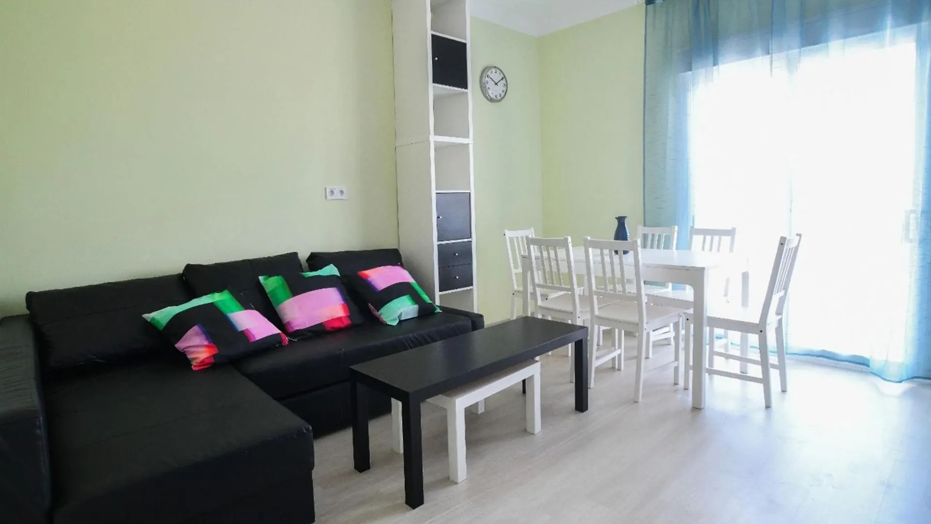 Modern Apartment Center Of יורט דה מאר